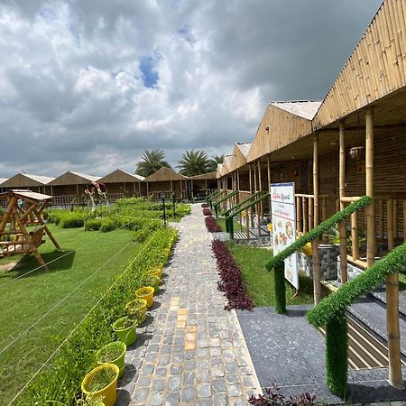 Gopika Resort Vrindāvan Exterior foto